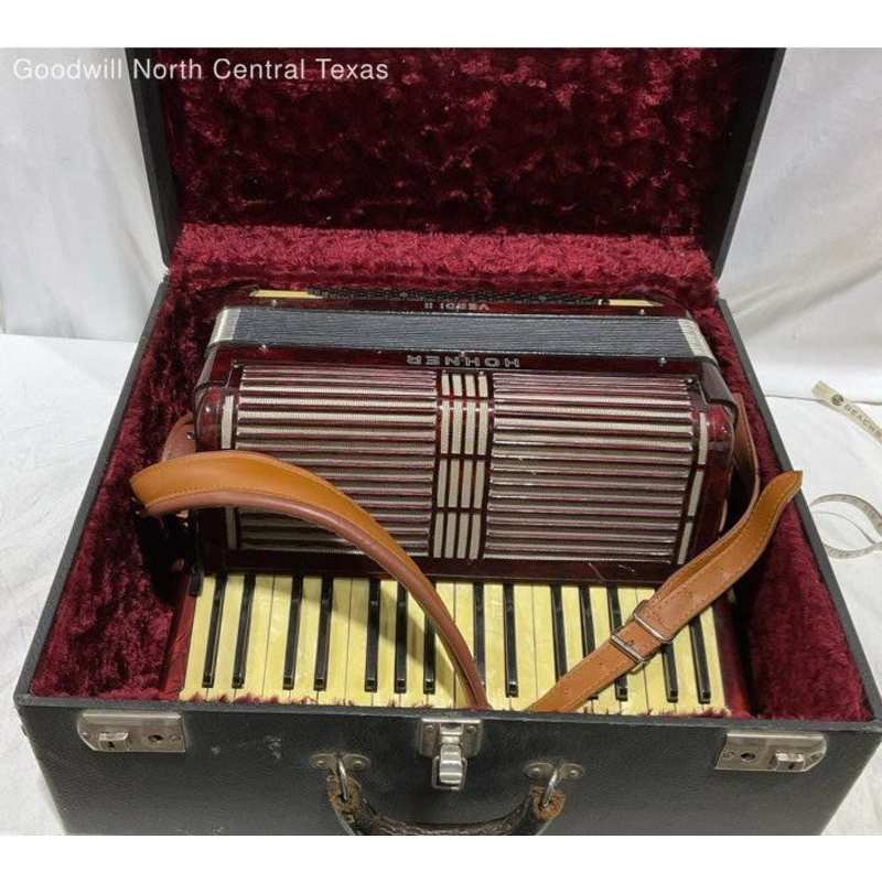 Buy the Hohner Verdi 2 accordion GoodwillFinds