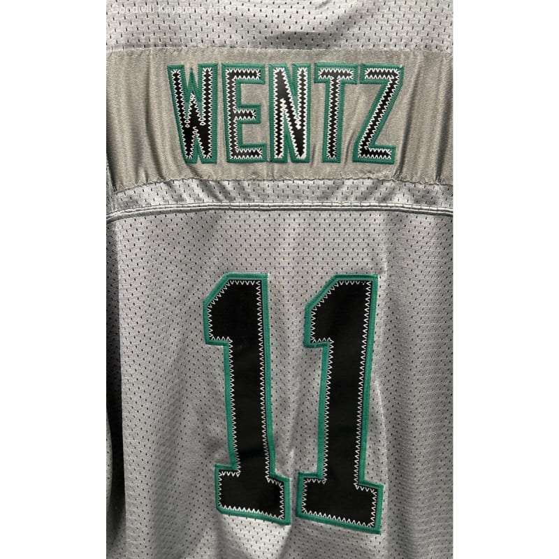 Buy the NWT Men s Nike NFL Philadelphia Eagles Football Jersey 11 Wentz Size 52 GoodwillFinds