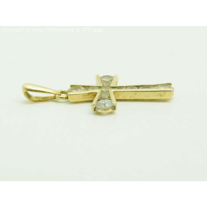 Buy the 14K Yellow Gold CZ Cross Pendant 1.0g | GoodwillFinds