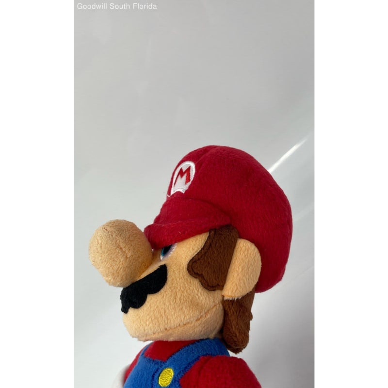 New super mario bros wii mario plush sales