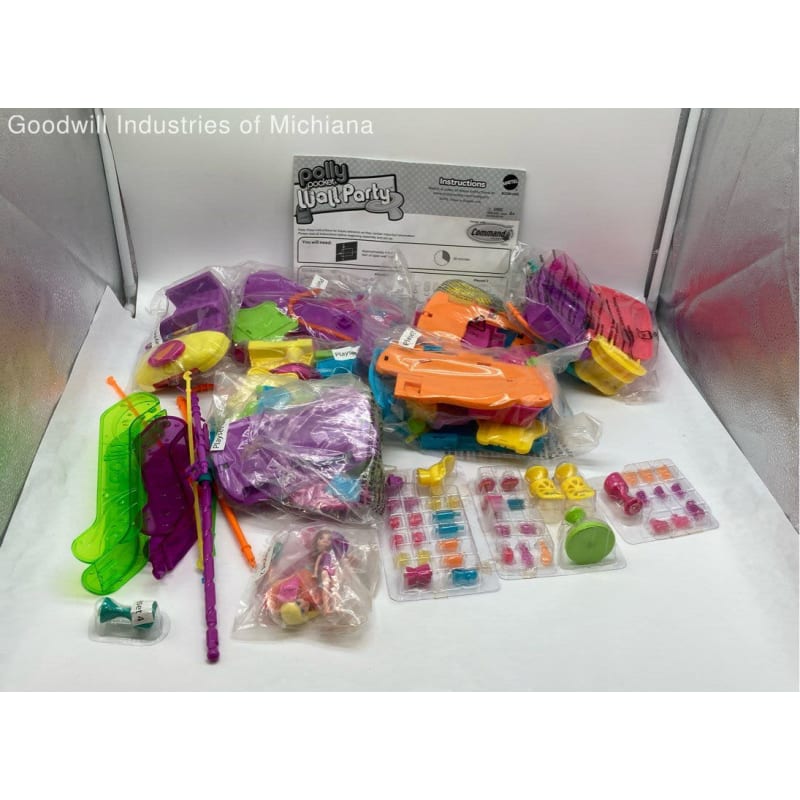 Polly pocket wall party mega mall outlet