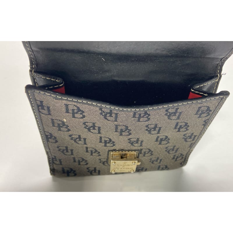 Dooney and bourke 1975 wallet top