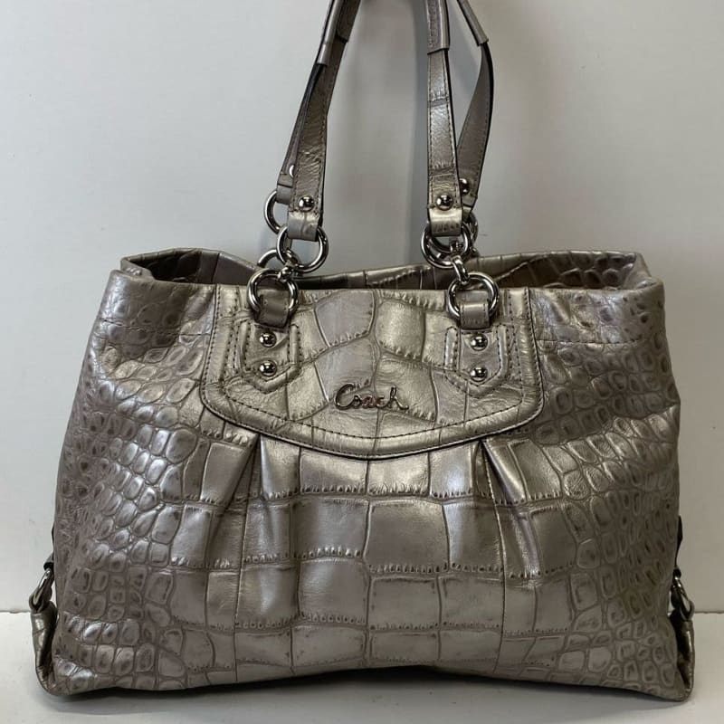 Buy the COACH F20345 Ashley Croc Embossed Leather Bag GoodwillFinds