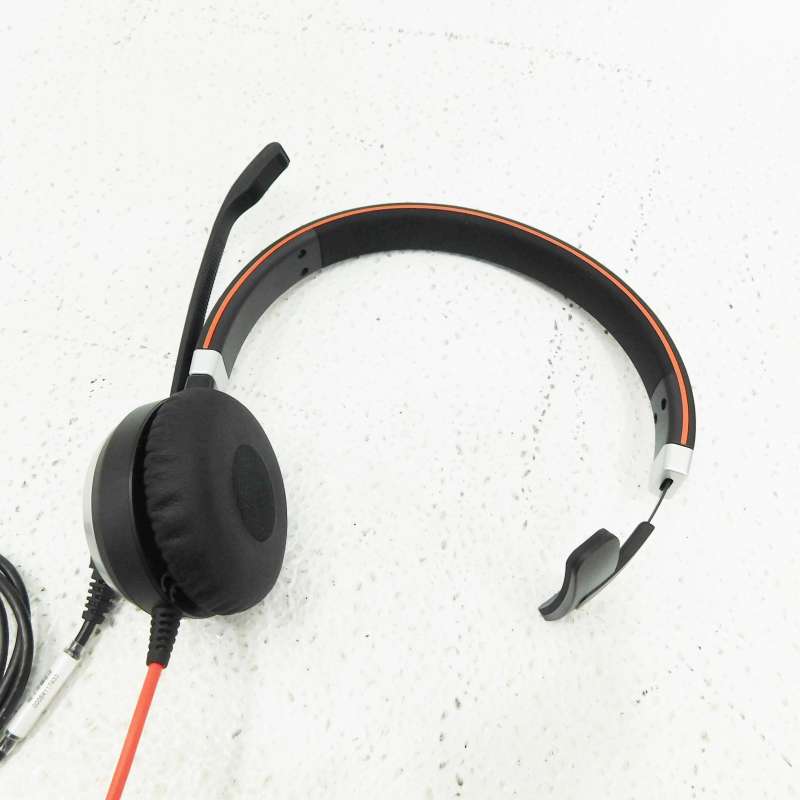 Jabra Evolve 40 ゆえ ヘッドホン(HSC017)新品 Jabra Evolve 40 ゆえ ヘッドホン(HSC017)新品