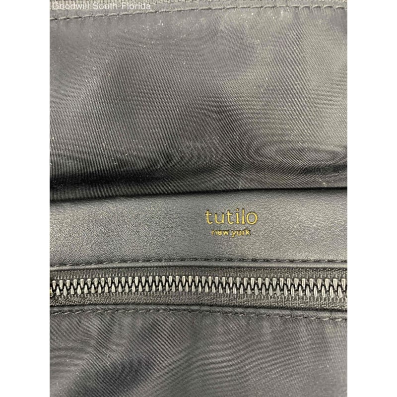 Tutilo captive backpack deals