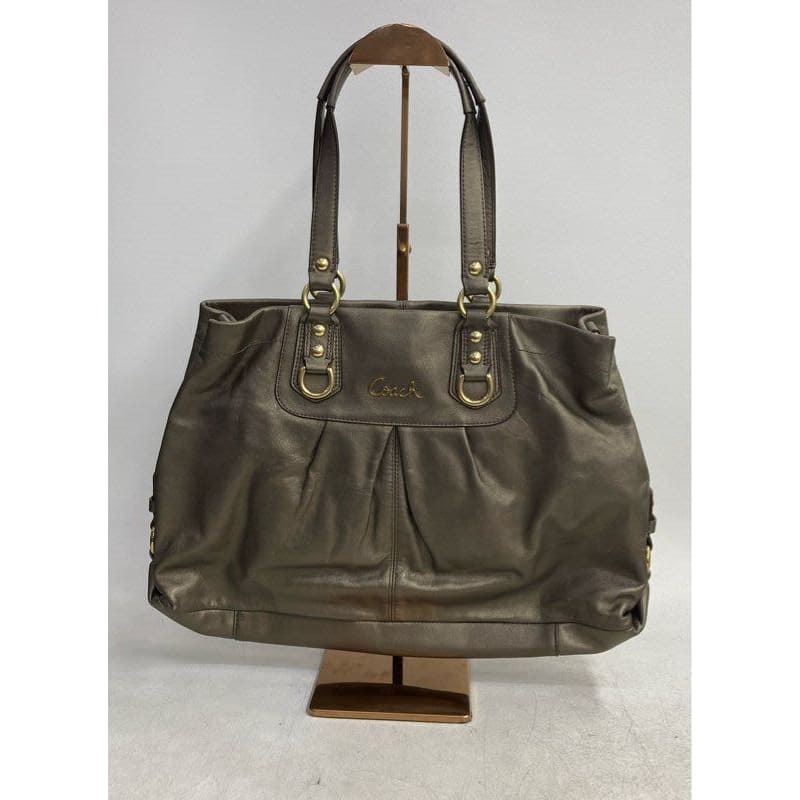 Coach gold tote top
