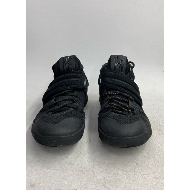 Nike basketball shoes with velcro strap store