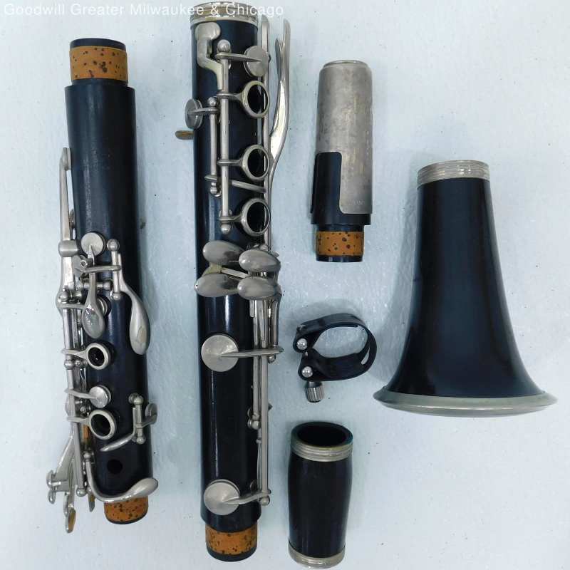 Buy the Evette Buffet Crampon Clarinet w/ Case | GoodwillFinds