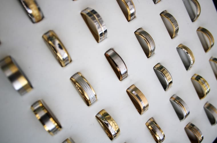 Two tone wedding ring