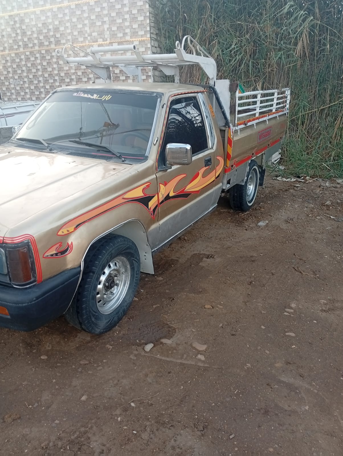 مستوبيشى 2000 - 2