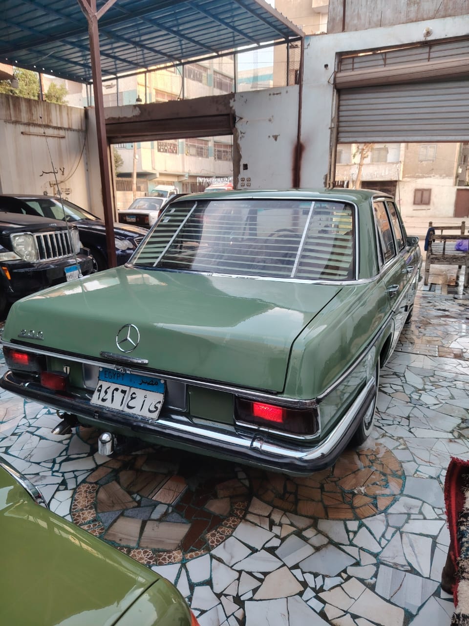 مرسيدس 1975 - 3