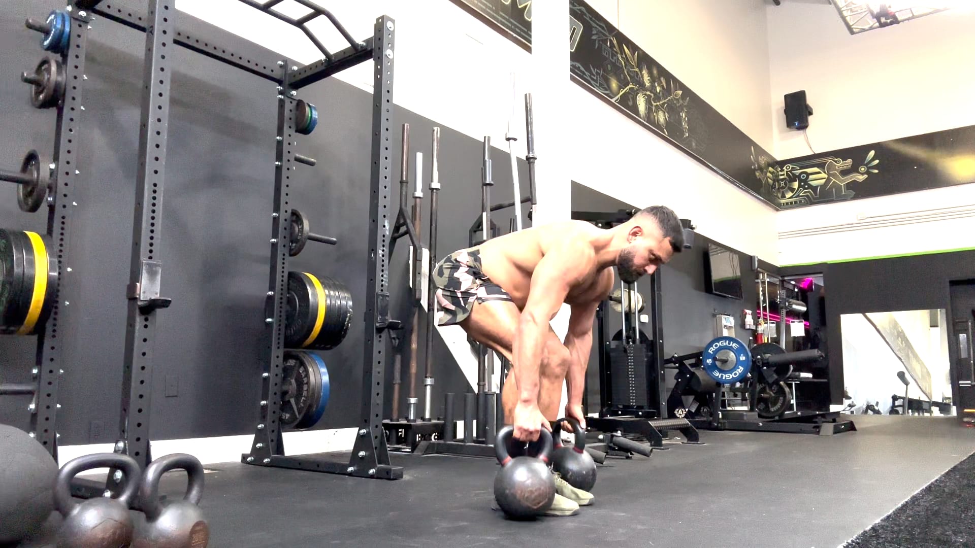 Double Kettlebell RDL