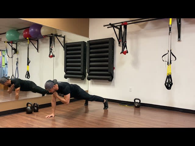 Plank W/Shoulder Tap Holds (5s Holds)