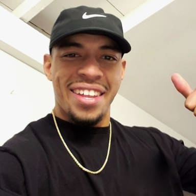 Robert  Williams  Avatar Photo