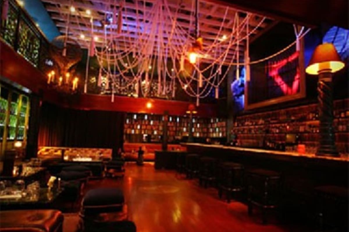 Villa Lounge