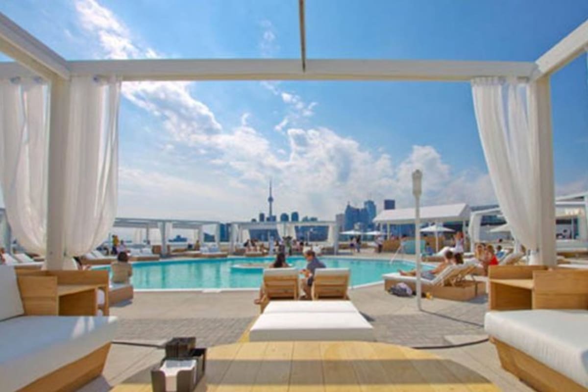 Cabana Pool Bar