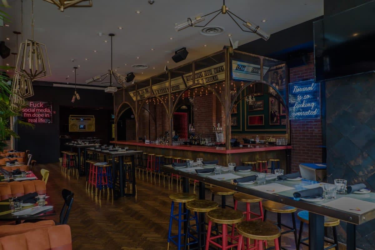 Regulars Bar