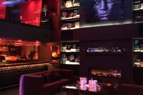 Villa Lounge