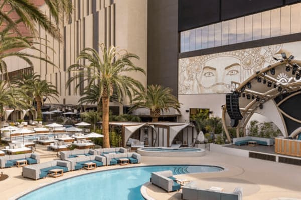 Ayu Dayclub
