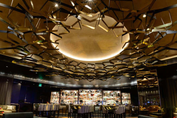 Clique Bar and Lounge