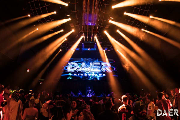 DAER DayClub