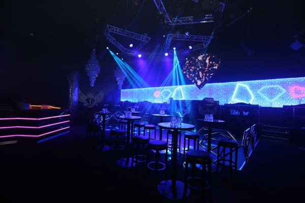 F Club