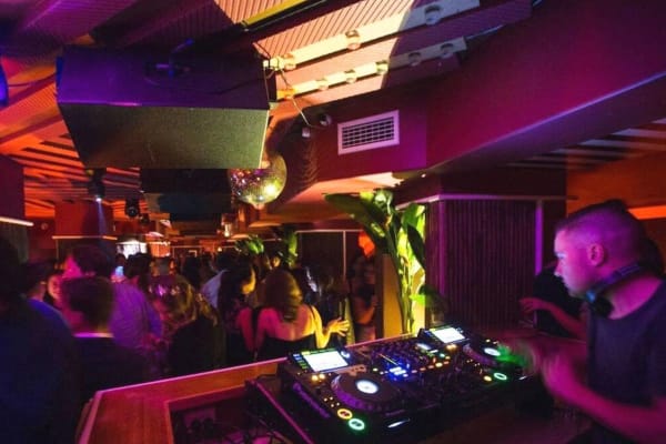 Flamingo Lounge