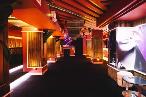 Flamingo Lounge