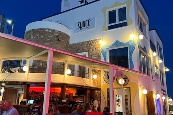 Space Eat & Dance (Space Ibiza legacy bar)