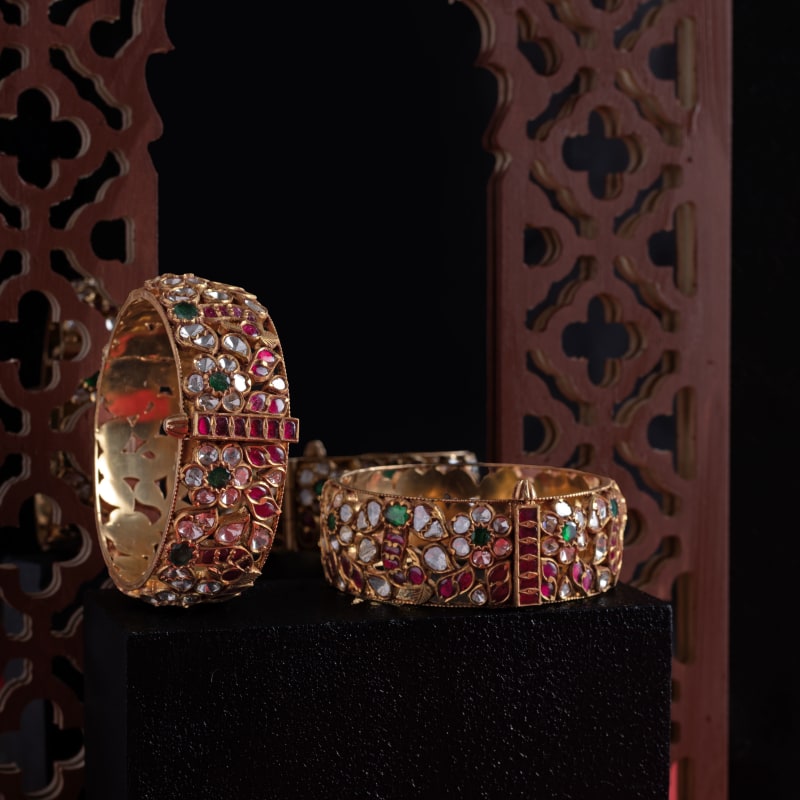 Kundan Elegant Bangles