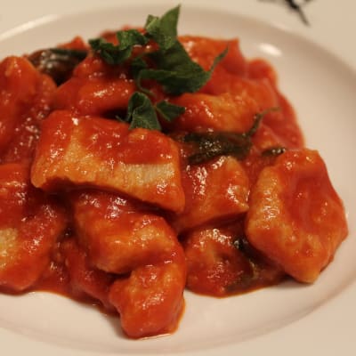 Gnocchi with tomato sauce and sage