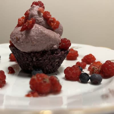 Raw Berry Cupcakes