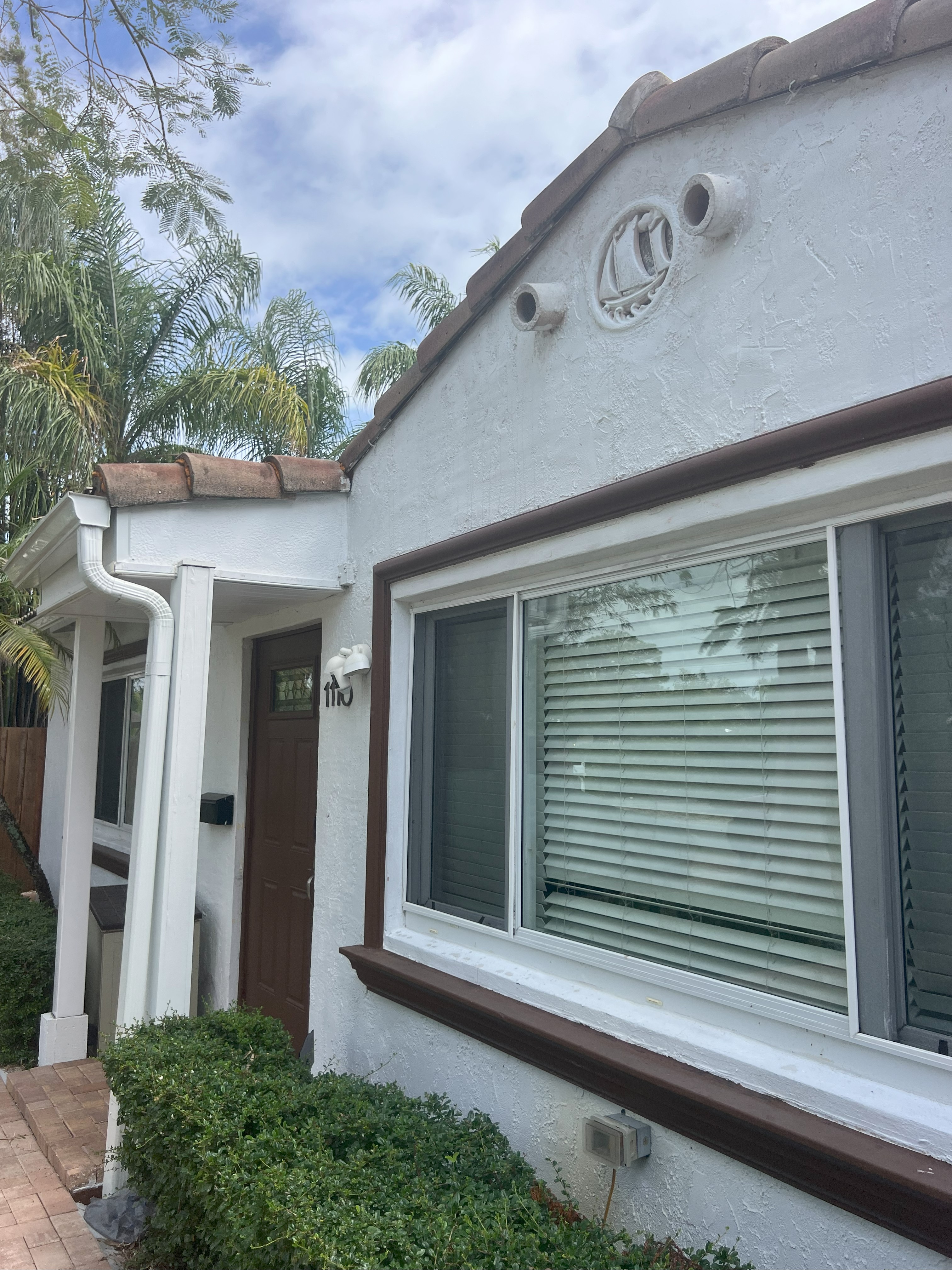 TurtleNestBungalow_outside2_zmvbud