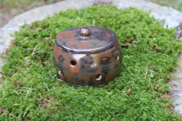 Rusty Red Garlic bulb jar
