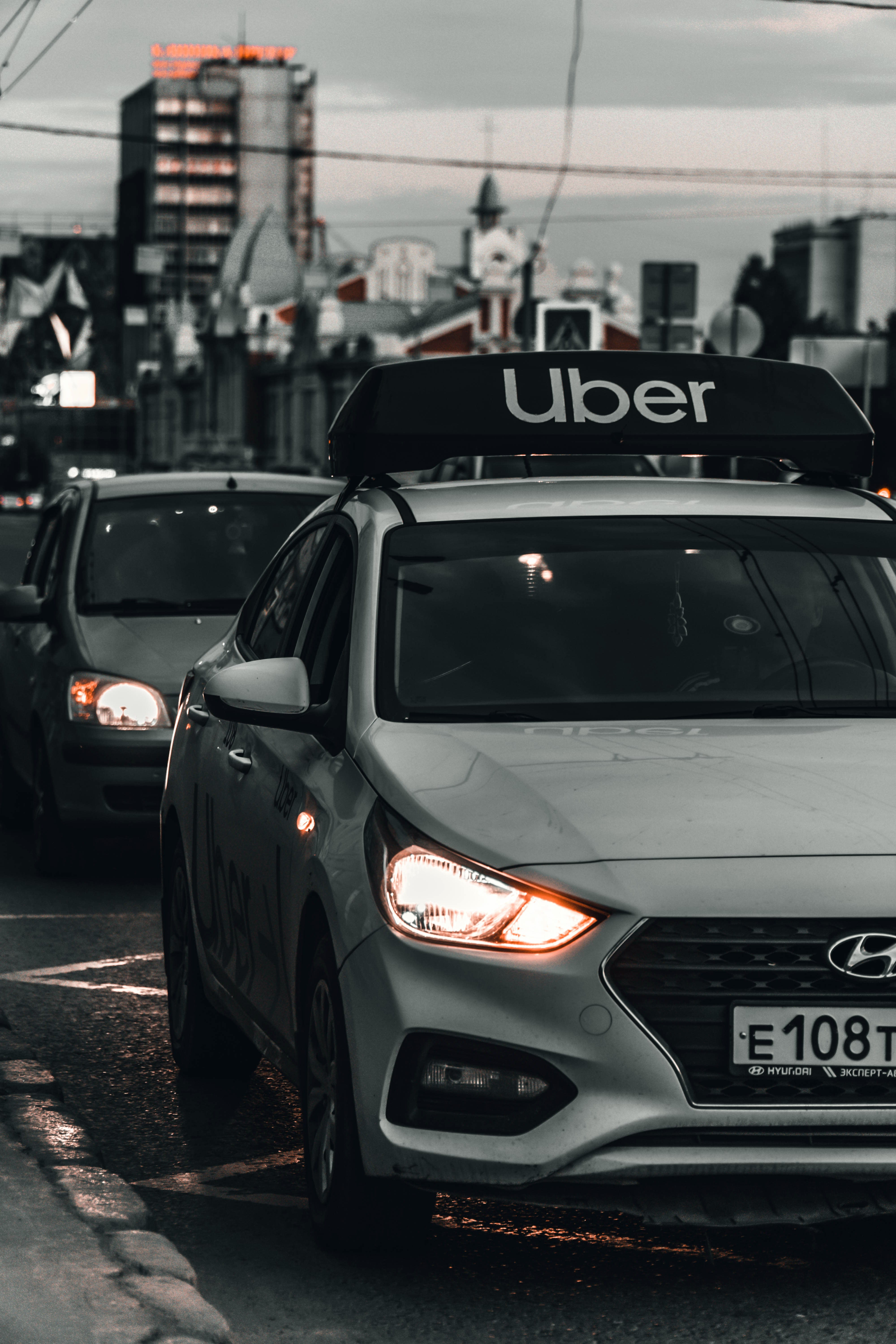 https://res.cloudinary.com/dt2qhwxmg/image/upload/f_auto,q_auto,w_auto,dpr_auto/v1753076364/viktor-avdeev-Gk3apXDUZiI-unsplash_q5slwu.jpg