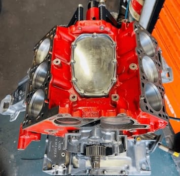 Капремонт — блок циліндрів після шліфування та відновлення