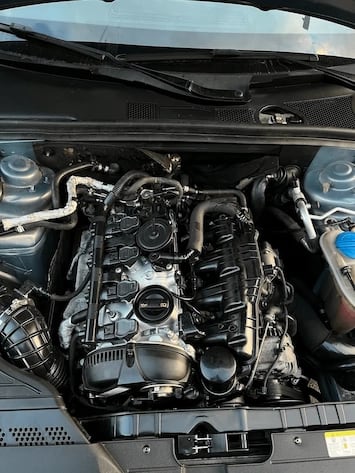 Audi 2.0 TFSI — збірка двигуна після дефектовки