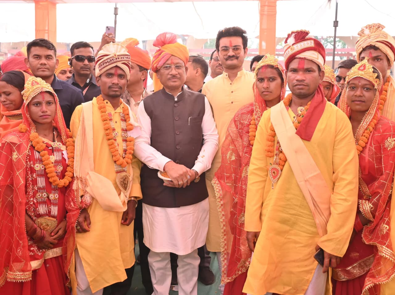 मुख्यमंत्री कन्या विवाह योजना के तहत जशपुर में 240 जोड़े बने जीवनसाथी
