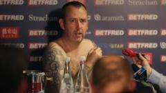 'I'd run the M4 naked' - Williams targets snooker history