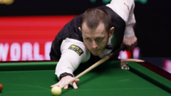 Allen recovers from 'embarrassing' display to win