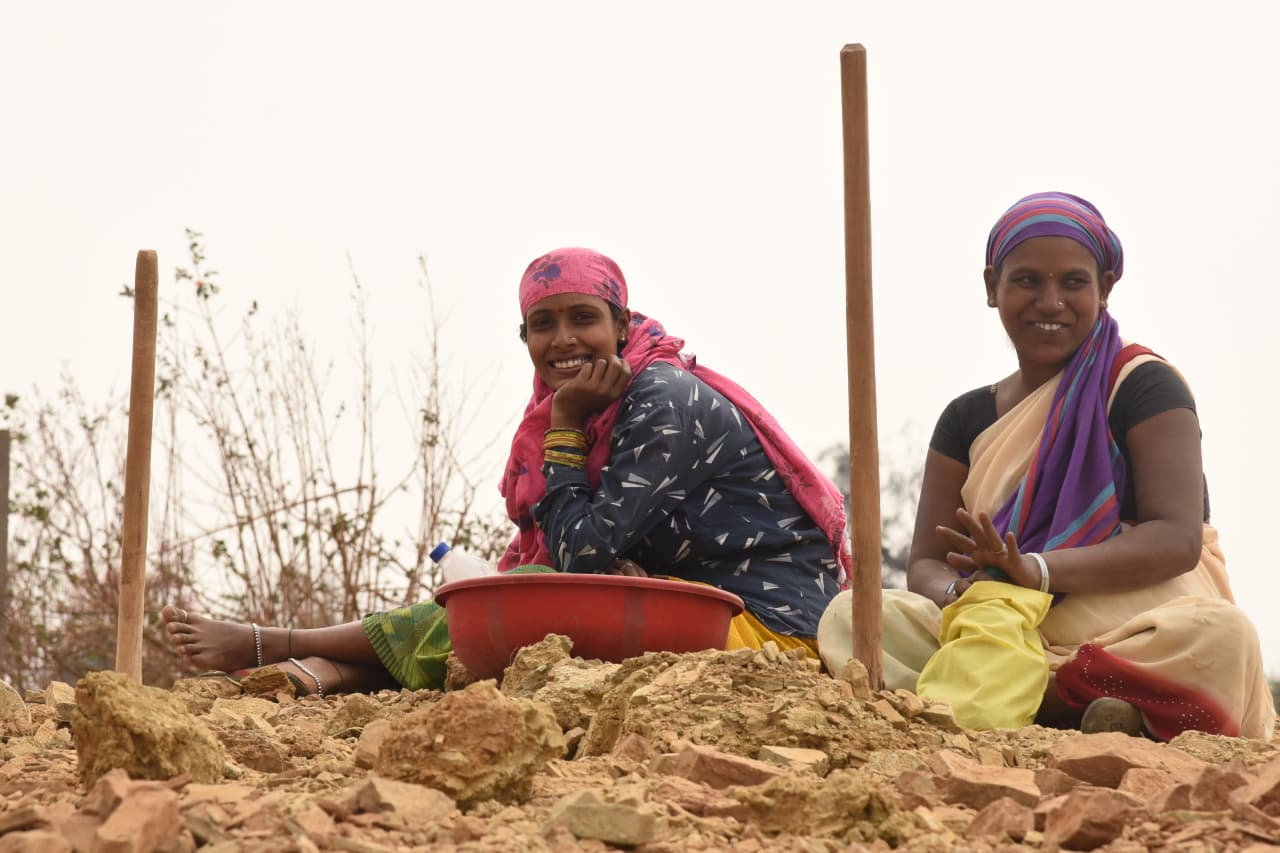 छत्तीसगढ़ में महिला श्रमिकों का सशक्तिकरण बना सामाजिक बदलाव की मिसाल