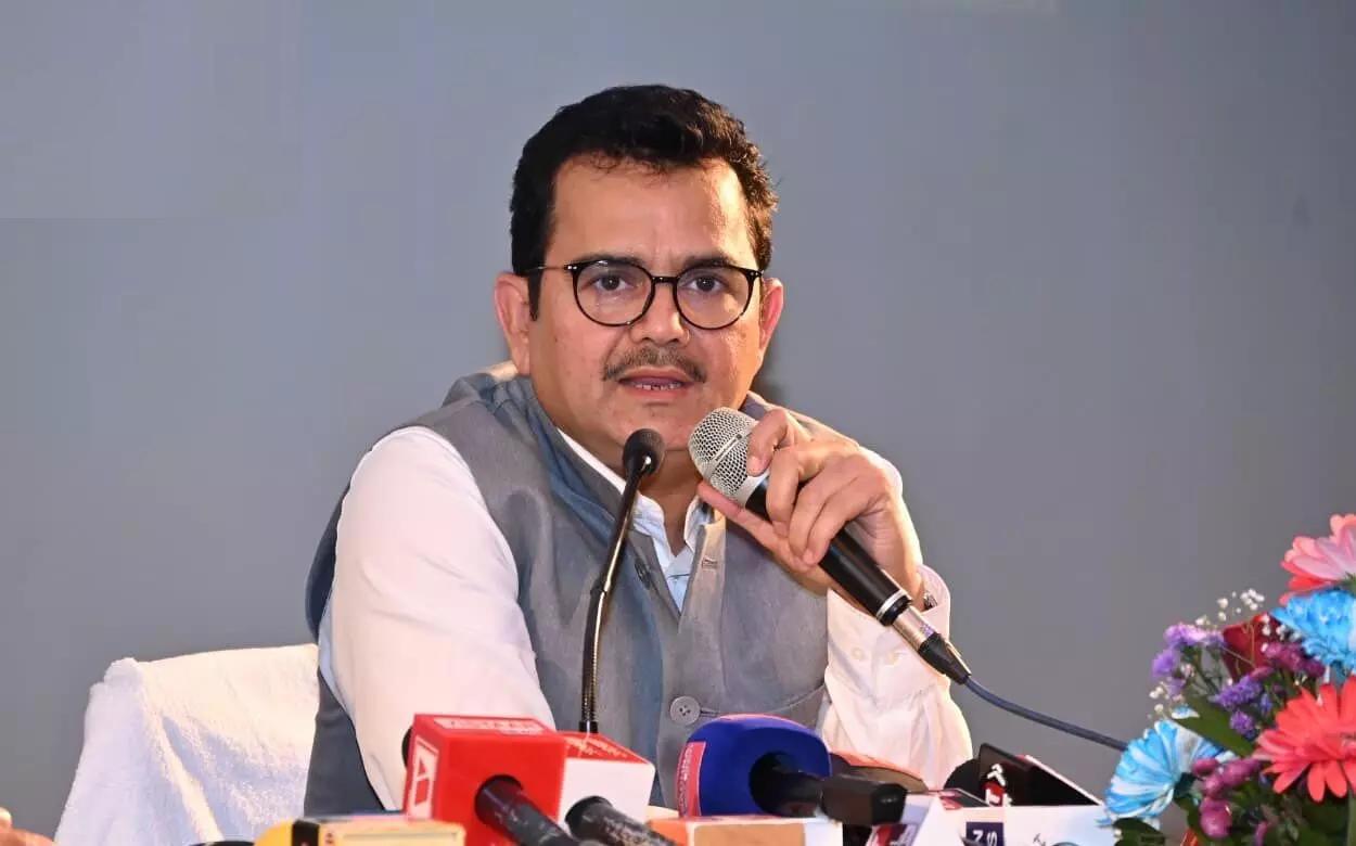 सचिव का सख्त निर्देश: अवैध रेत खनन रोको, नहीं तो होगी कार्रवाई
