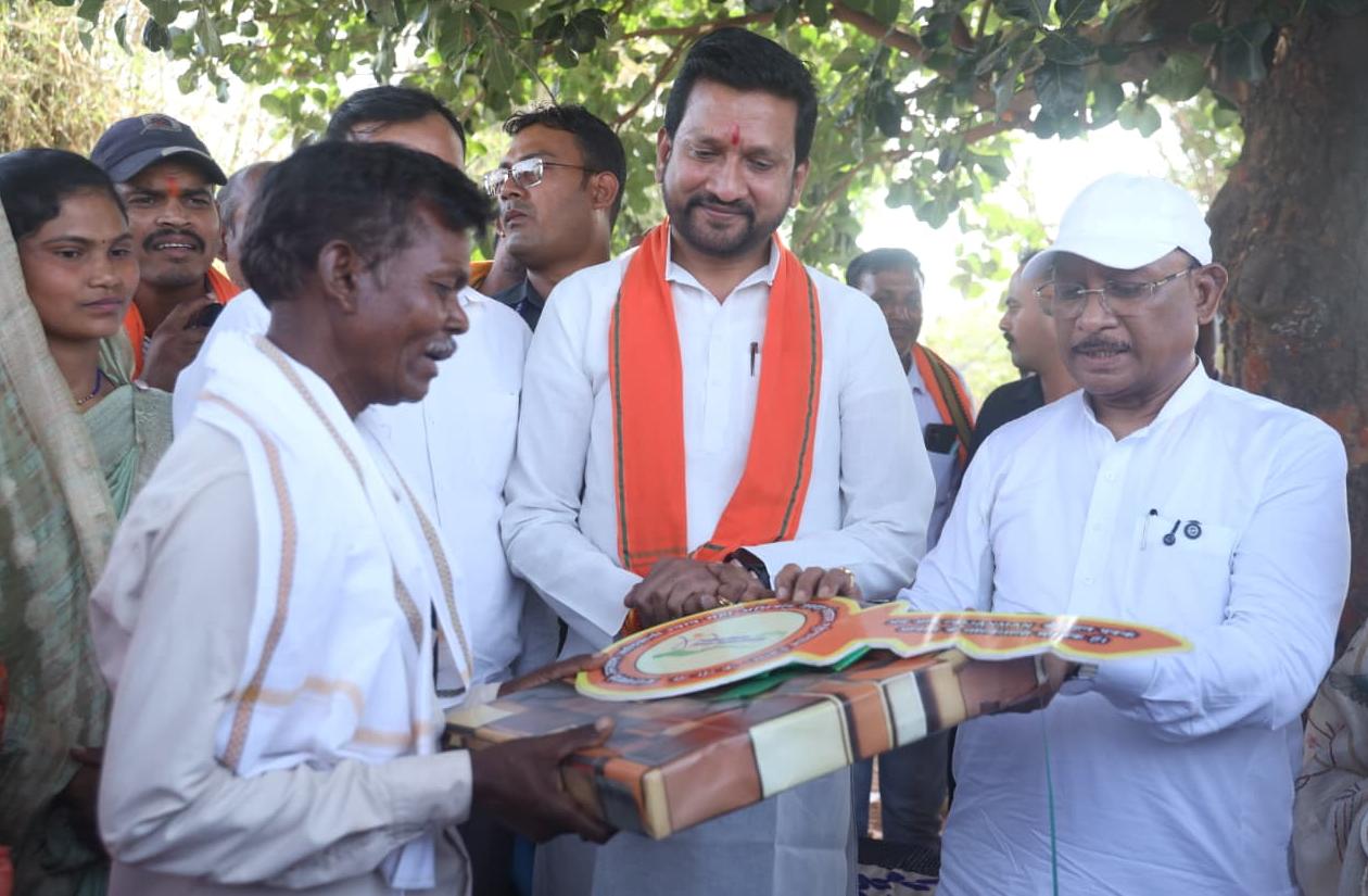 सीएम का जनसरोकार: सुभान सिंह को मिला अपने घर का सपना साकार