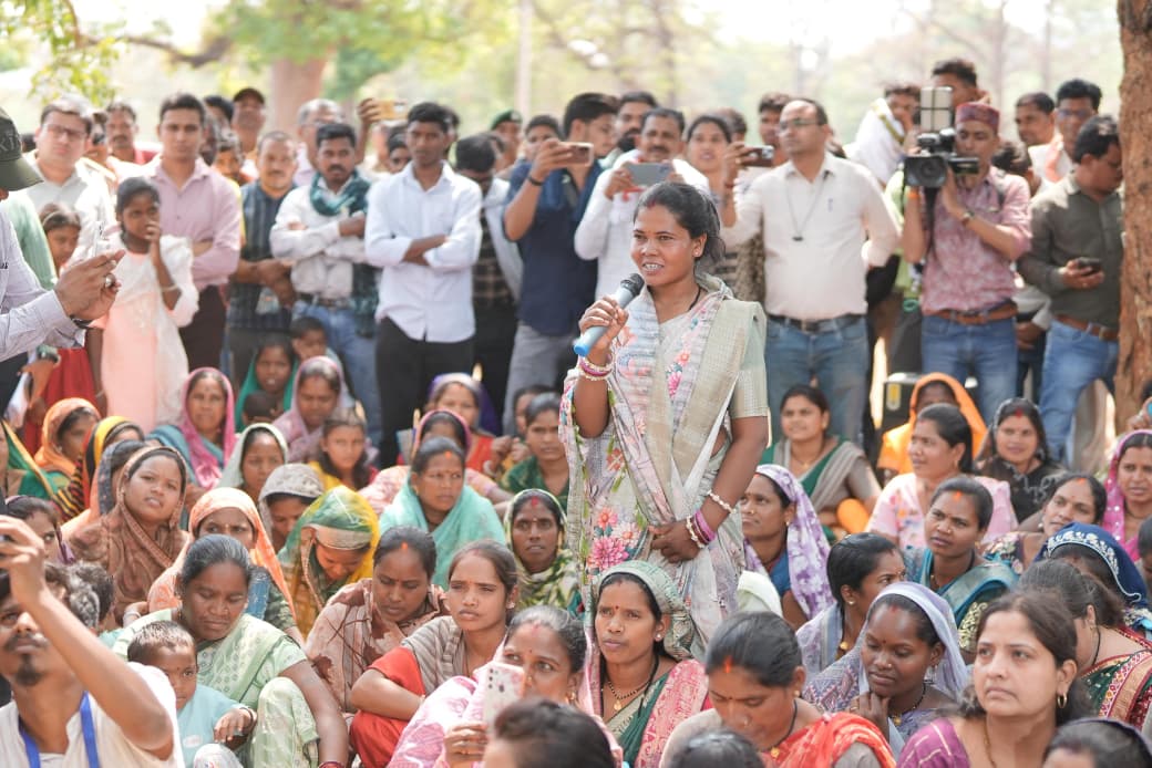 कमराखोल की चौपाल में गूंजी आत्मनिर्भरता की नई कहानी