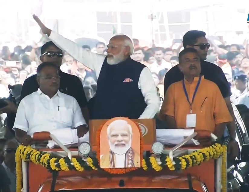 शपथ से पहले पीएम मोदी संग सुवेंदु अधिकारी का रोड शो, 4 विधायक बन सकते हैं मंत्री