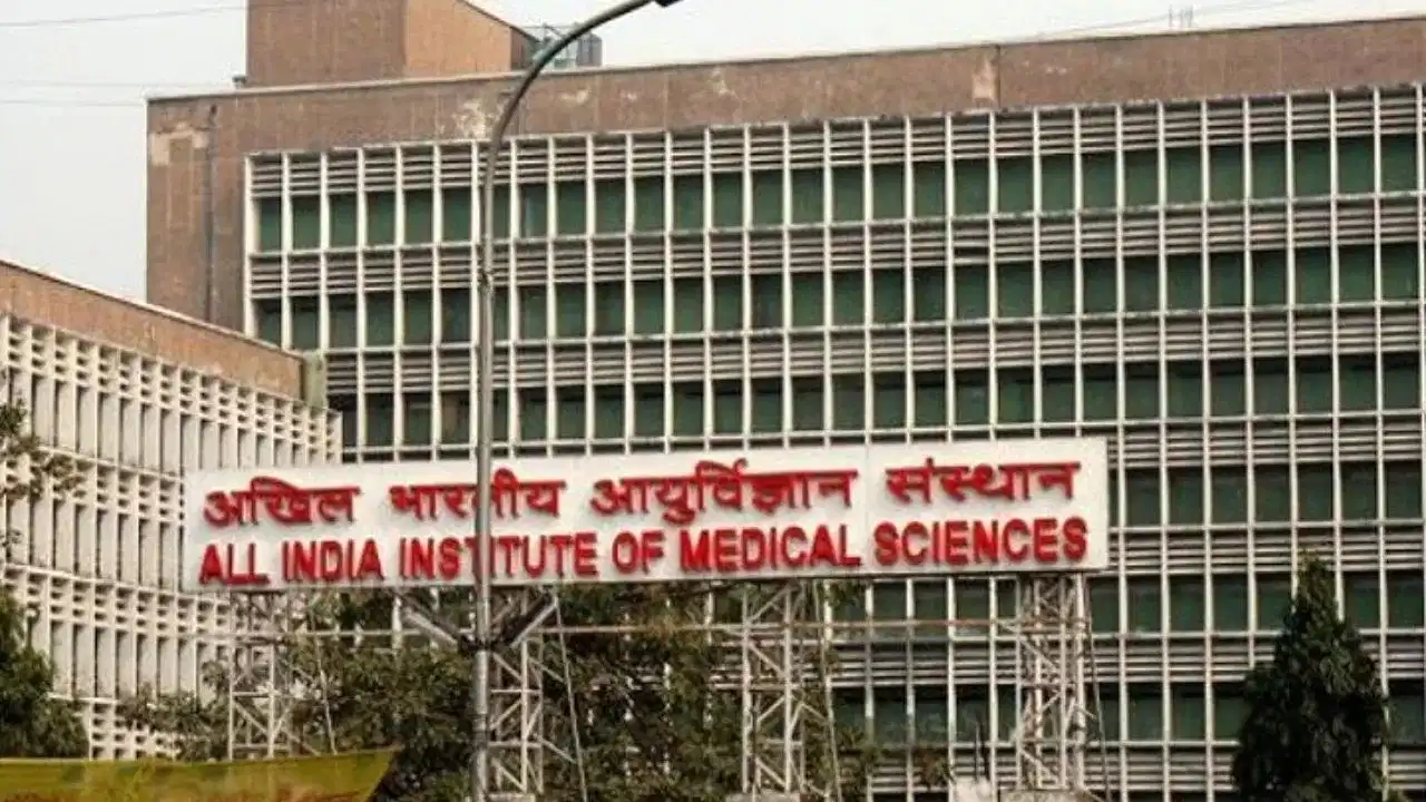 देश के सबसे बड़े अस्पताल से डॉक्टर क्यों दे रहे इस्तीफा?
