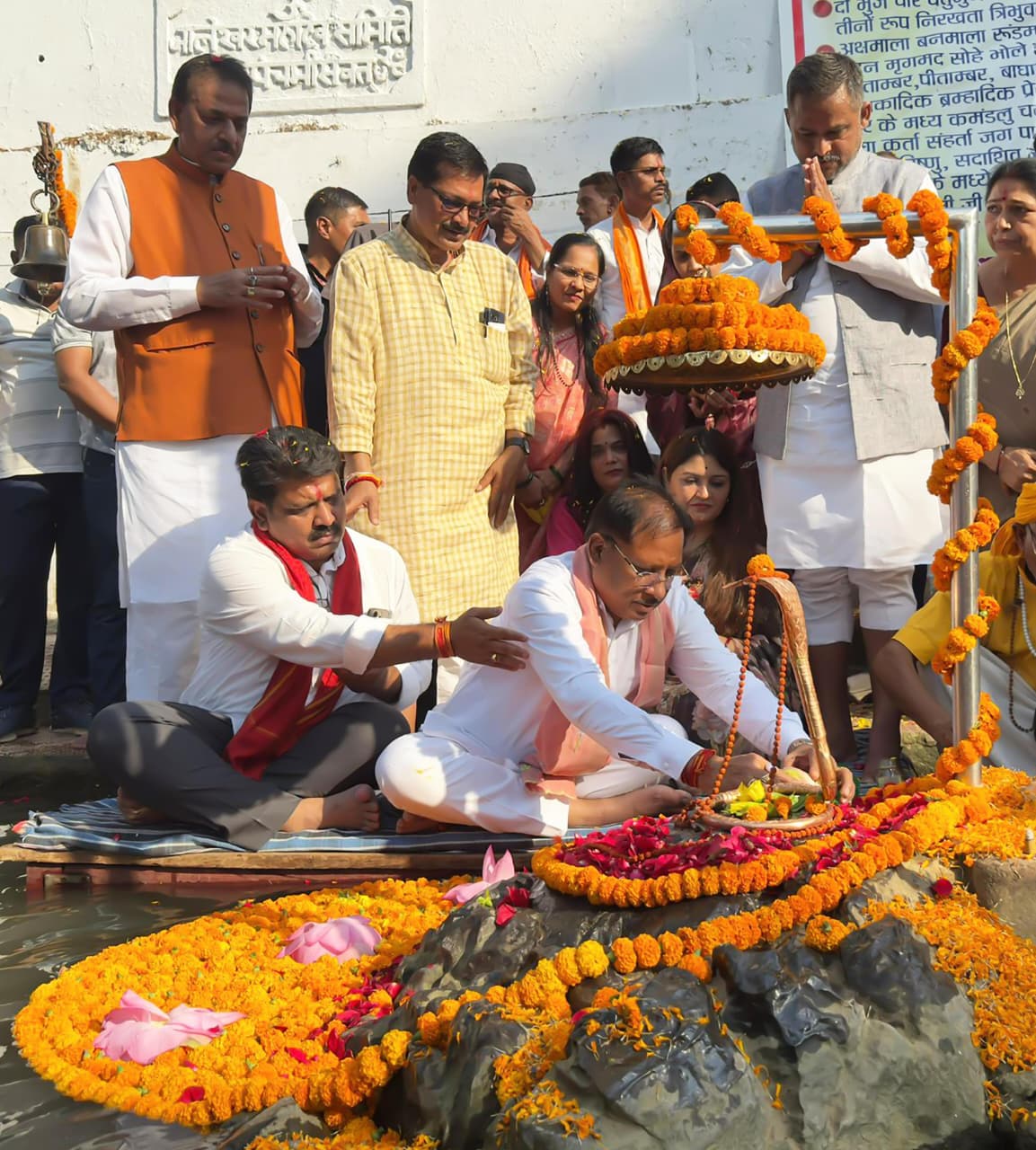 सड़क उन्नयन और धाम सौंदर्यीकरण से क्षेत्र को मिलेगा नया स्वरूप
