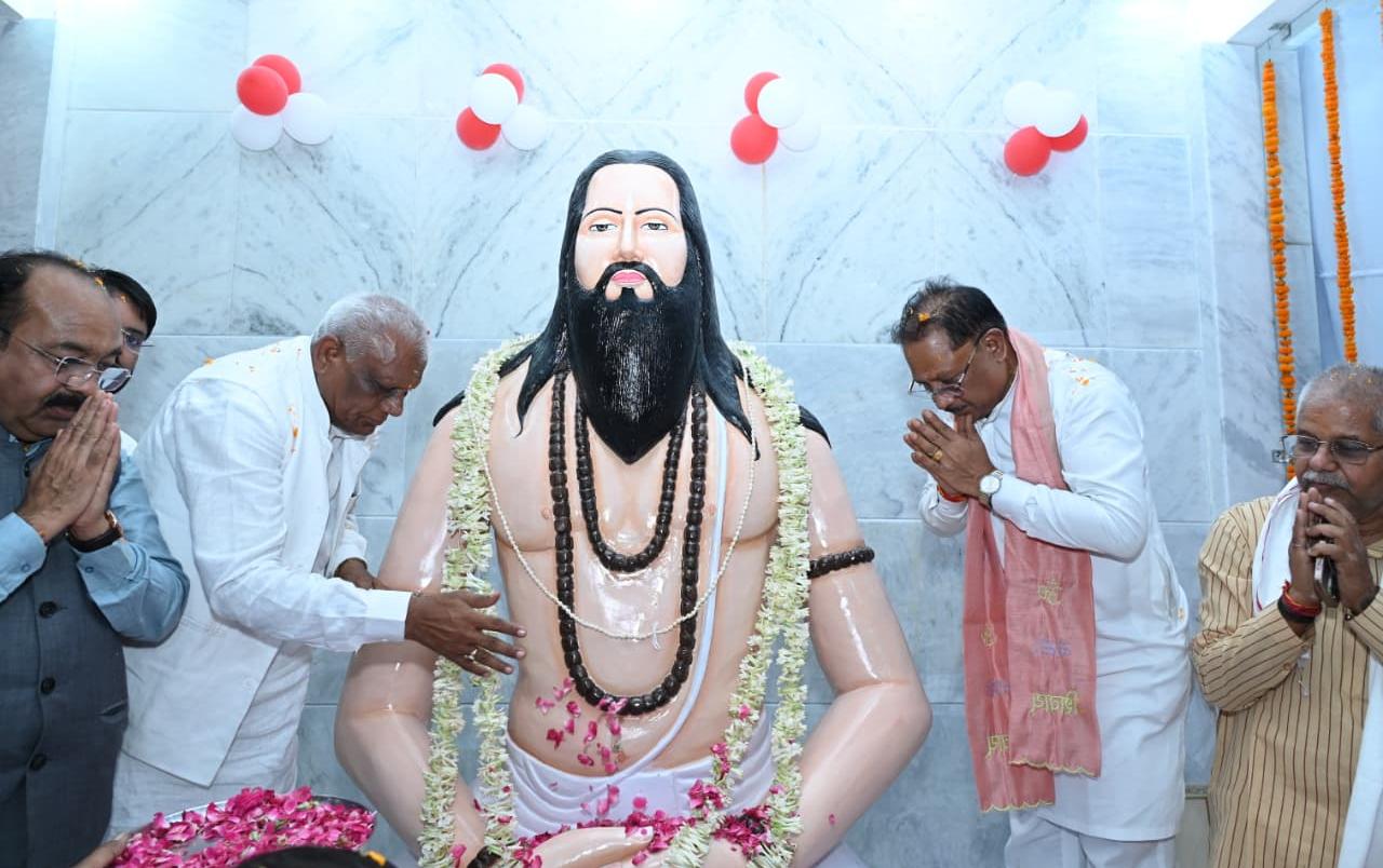 सुशासन तिहार: सीएम साय ने मुंगेली में महापुरुषों की विरासत को किया सम्मानित