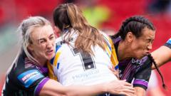 Saints set up Wigan final with win over Leeds