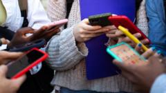 'Concerning' number of young people exposed to ads for 'life-threatening' substances